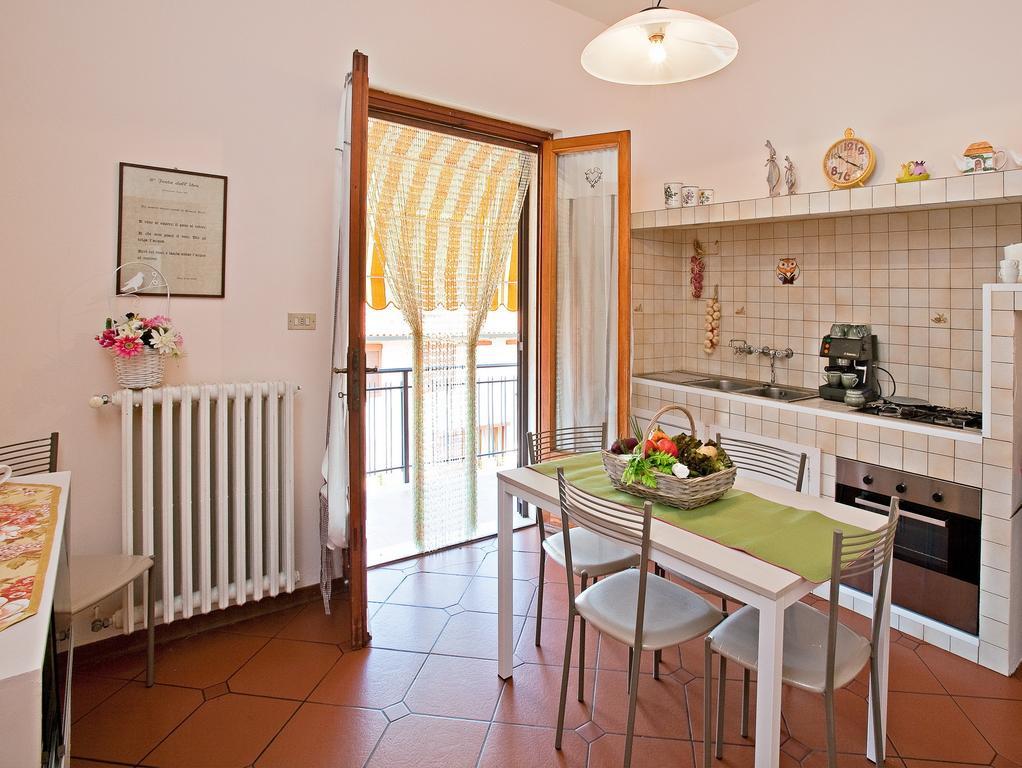 Via Della Grotta Bed & Breakfast